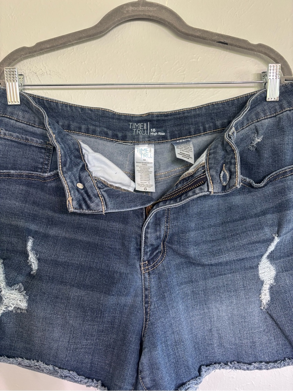 Denim Distressed Women's Shorts - Dark Blue - Picture 7 of 9